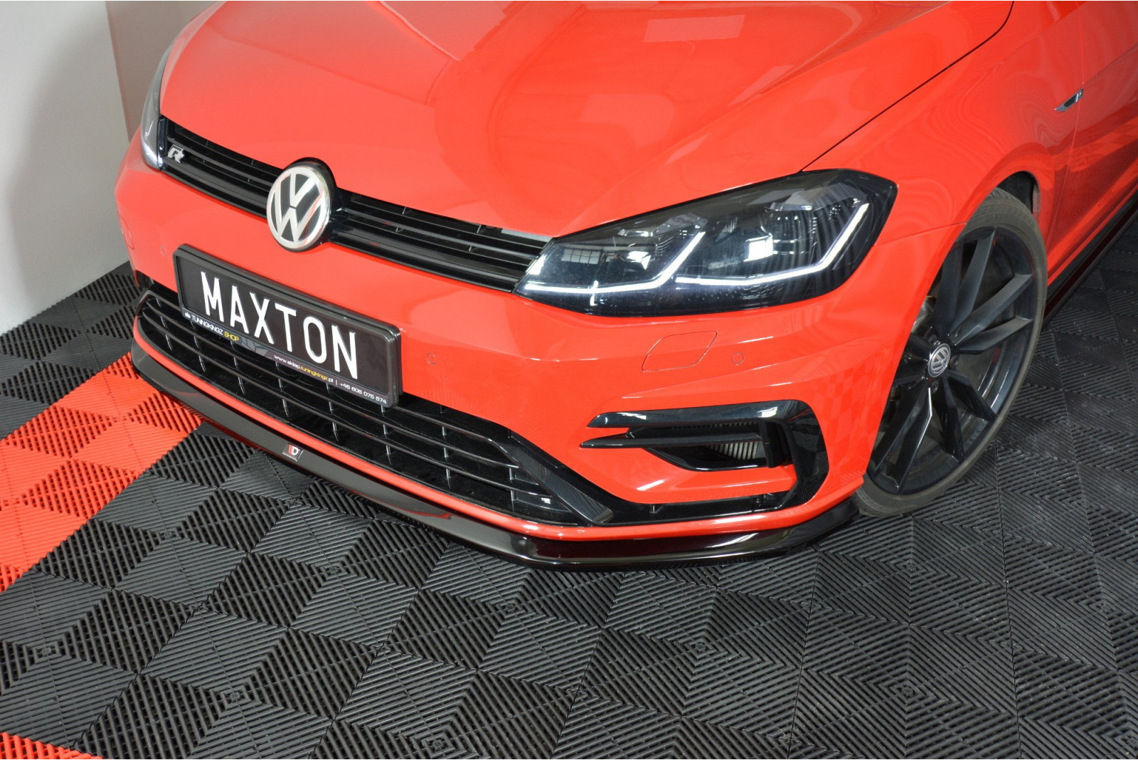 Splitter Przedni V.6 VW Golf 7 R / R-Line Facelift