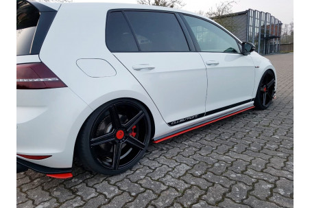 DOKŁADKI PROGÓW VW GOLF Mk7...