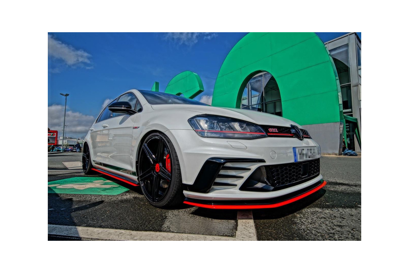 DOKŁADKI PROGÓW VW GOLF Mk7 GTI CLUBSPORT