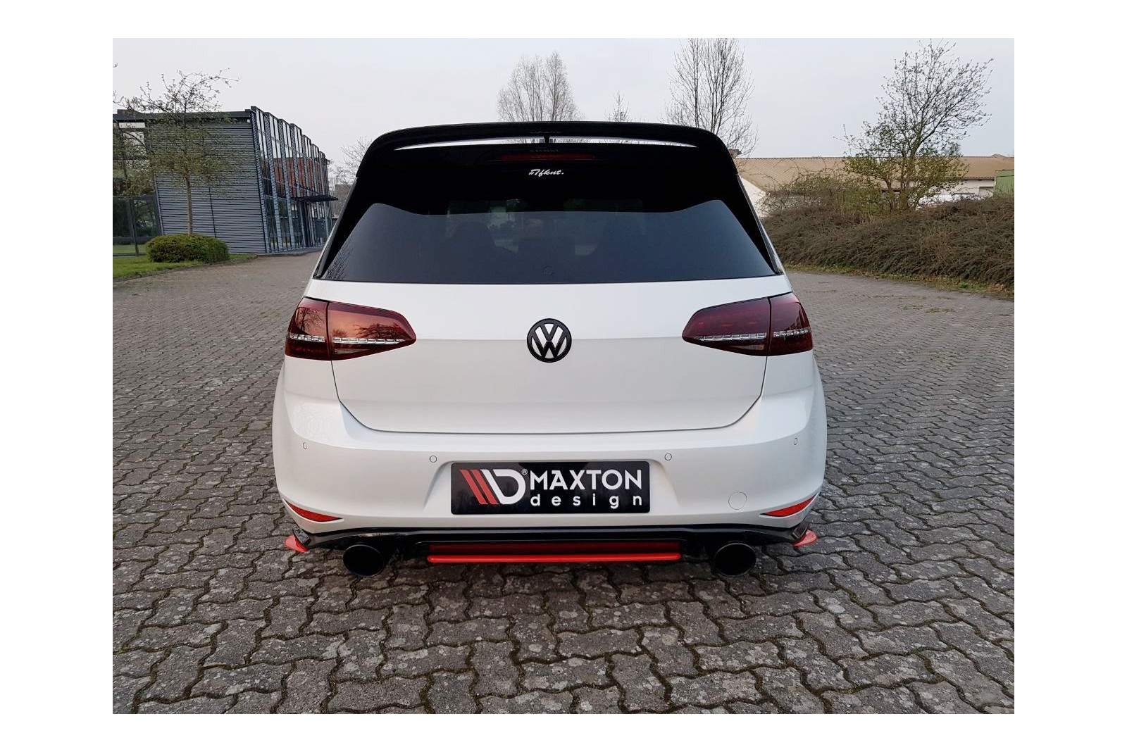 SPLITTER TYLNY ŚRODKOWY VW GOLF Mk7 GTI CLUBSPORT