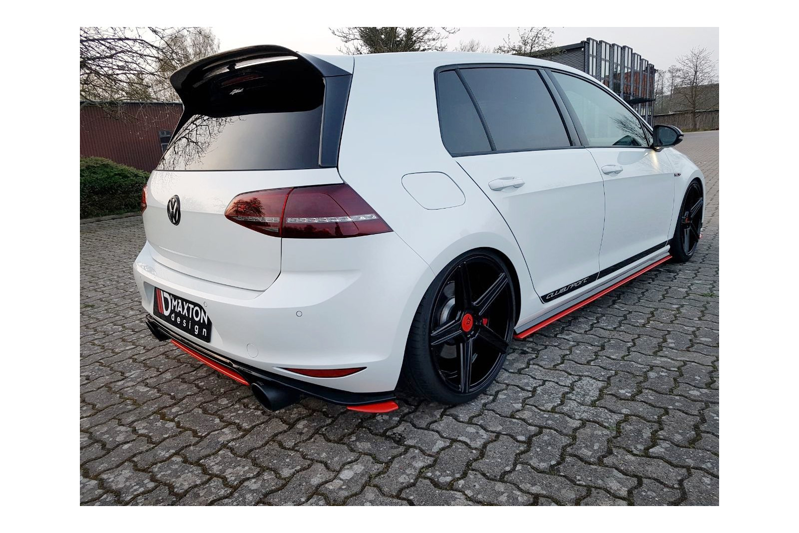 SPLITTER TYLNY ŚRODKOWY VW GOLF Mk7 GTI CLUBSPORT