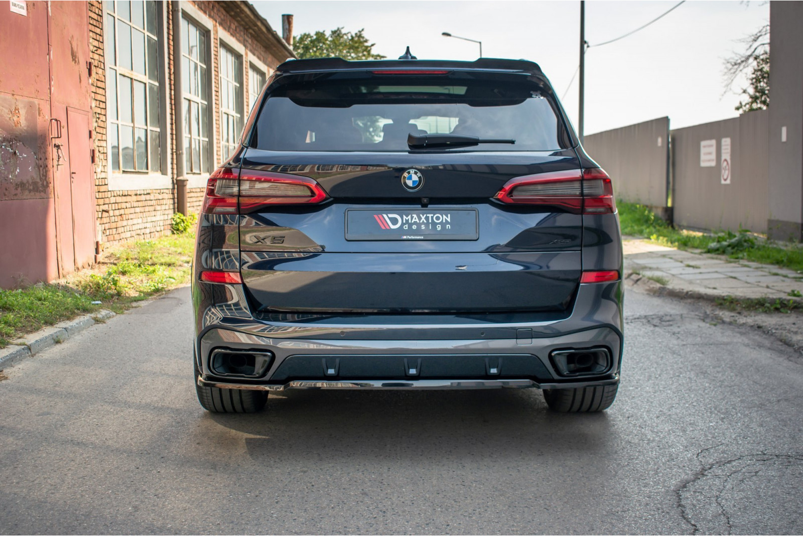 Splitter tylny środkowy BMW X5 G05 M-pack