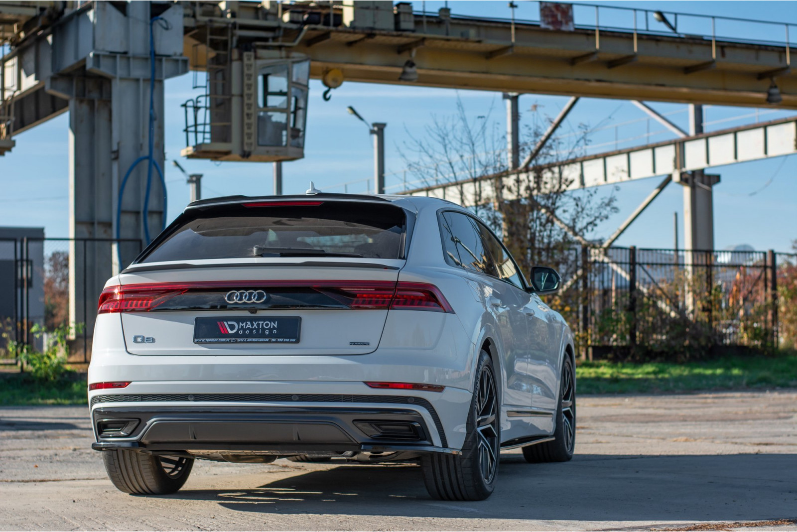 Splittery Tylne Boczne Audi Q8 S-line