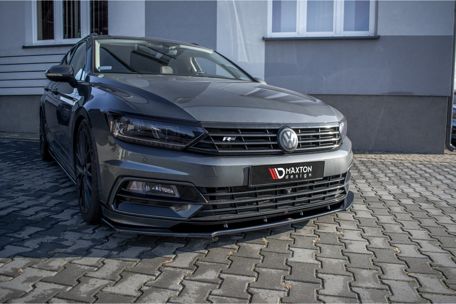 Splitter Przedni V.1 Volkswagen Passat R-Line B8