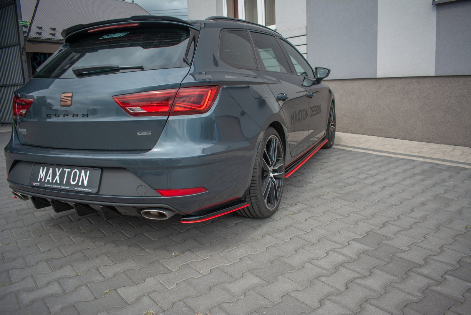 Splittery Tylne Boczne V.4 Seat Leon Cupra Mk3 FL Sportstourer