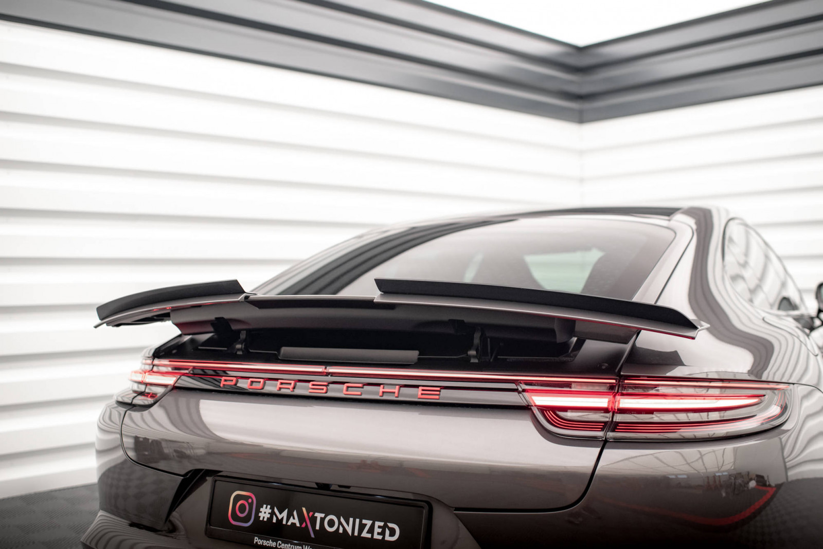 Przedłużenie Spoilera Porsche Panamera Turbo / GTS 971