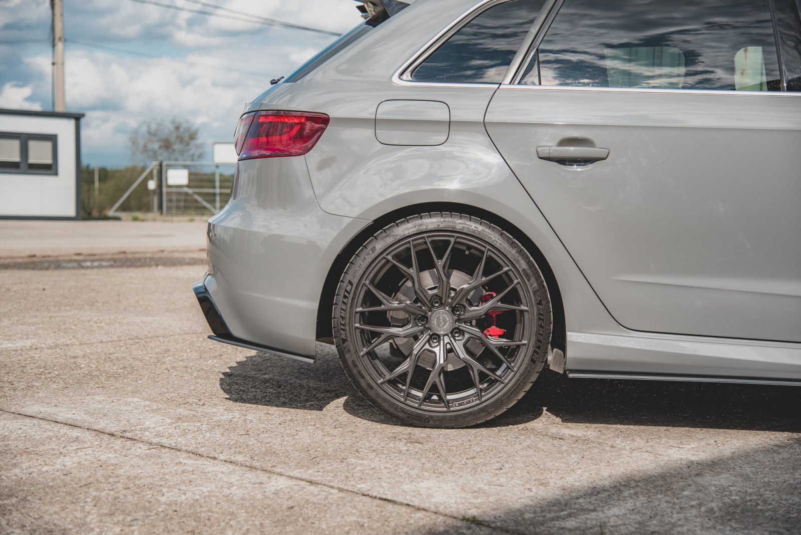 Splittery Tylne Boczne Racing Durability Audi RS3 8V Sportback