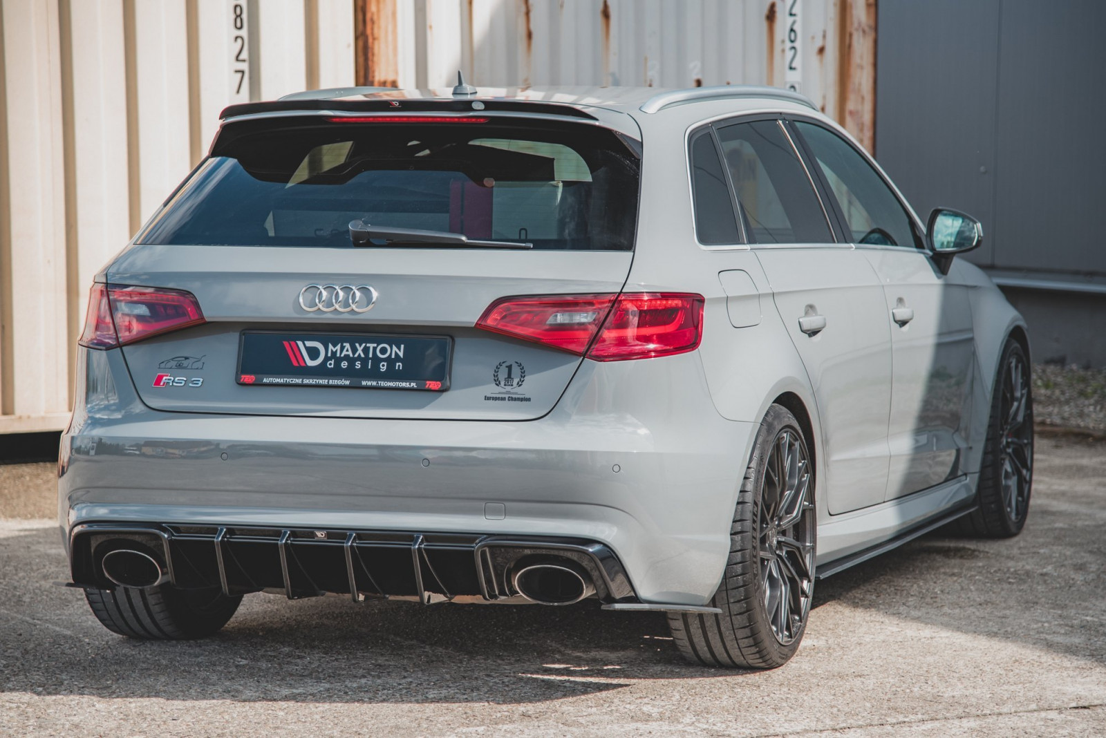 Splittery Tylne Boczne Racing Durability Audi RS3 8V Sportback