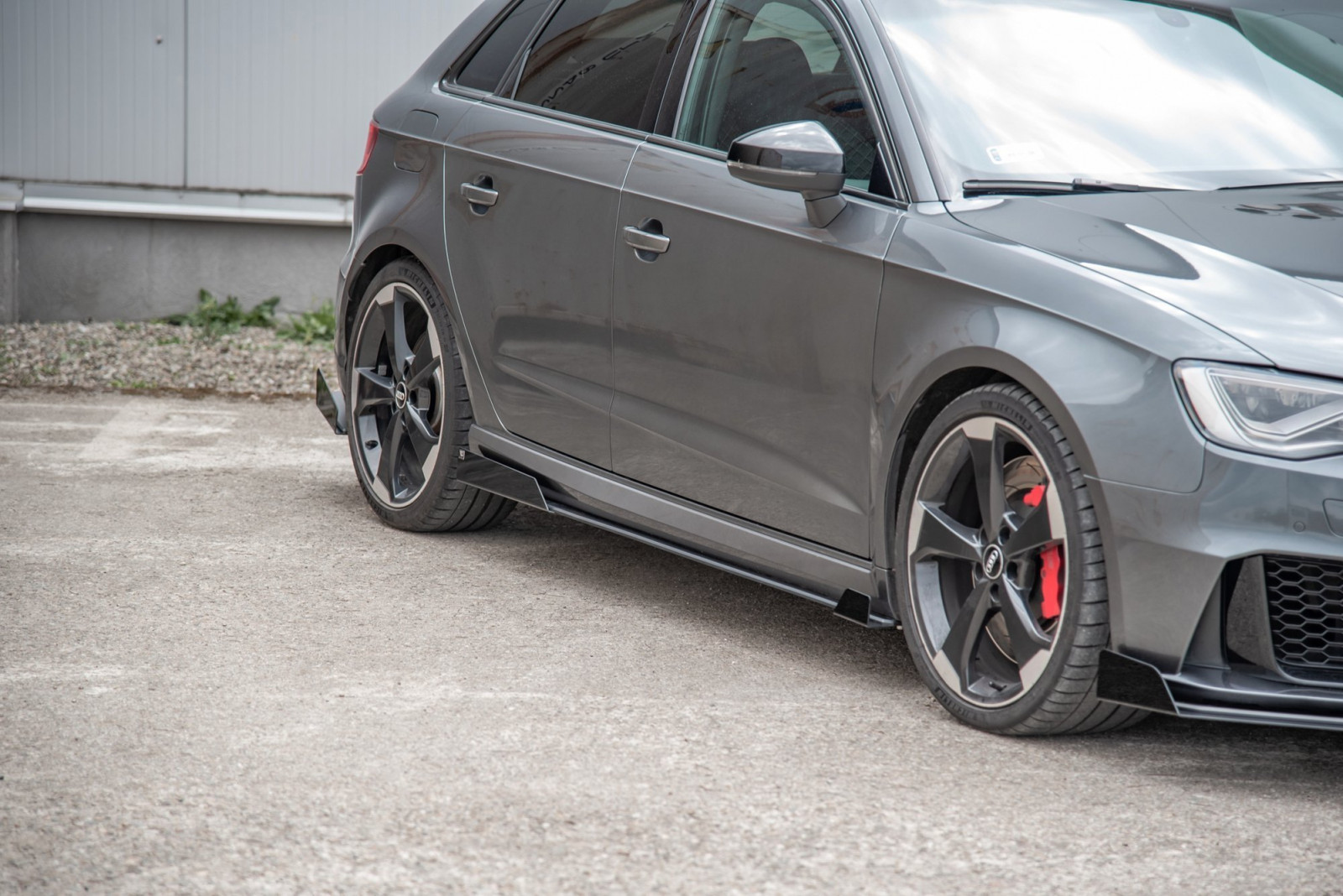 Dokładki progów Racing Durability + Flaps Audi RS3 8V Sportback