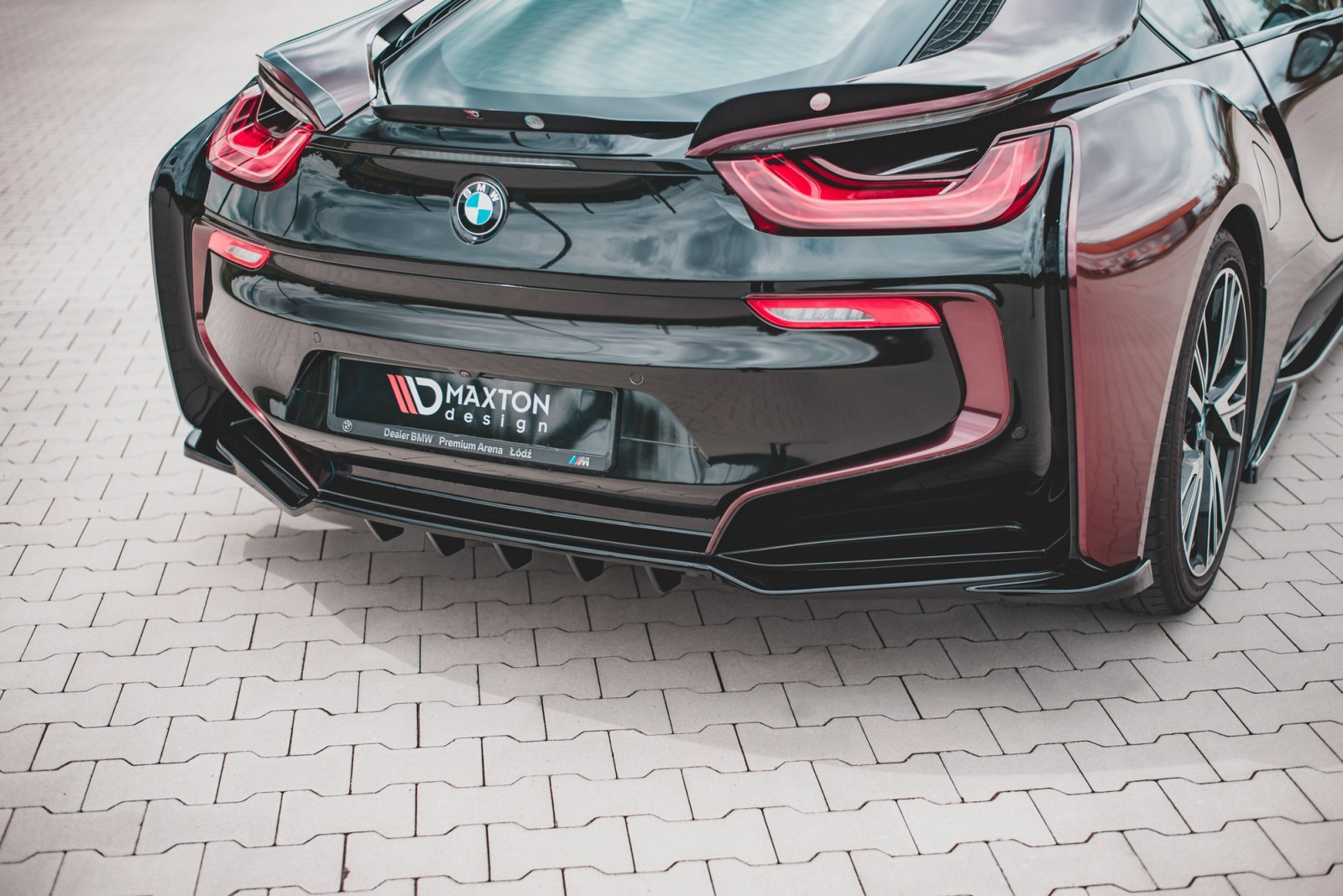 Splitter Tylny Środkowy (Z Dyfuzorem) BMW i8