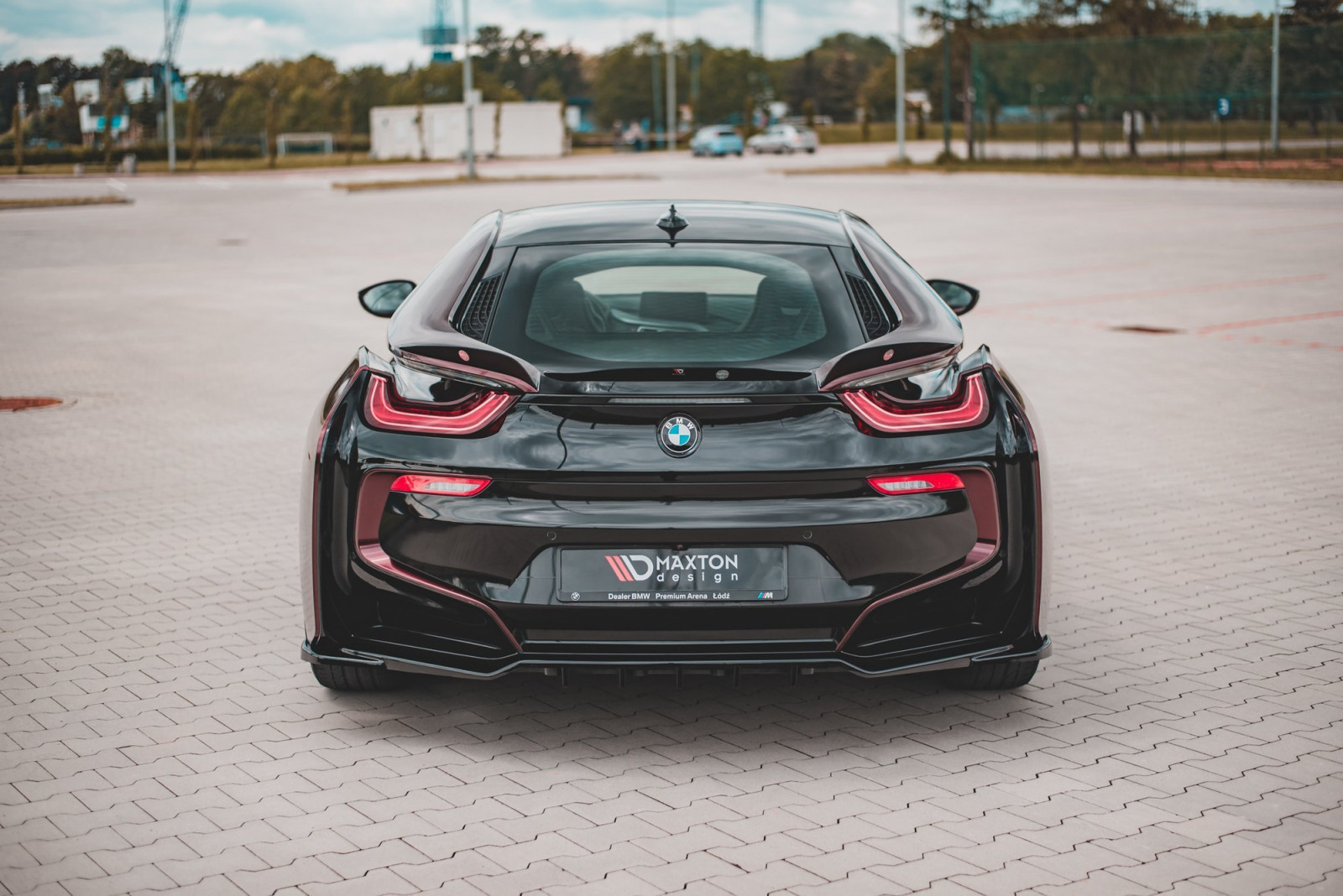 Splitter Tylny Środkowy (Z Dyfuzorem) BMW i8