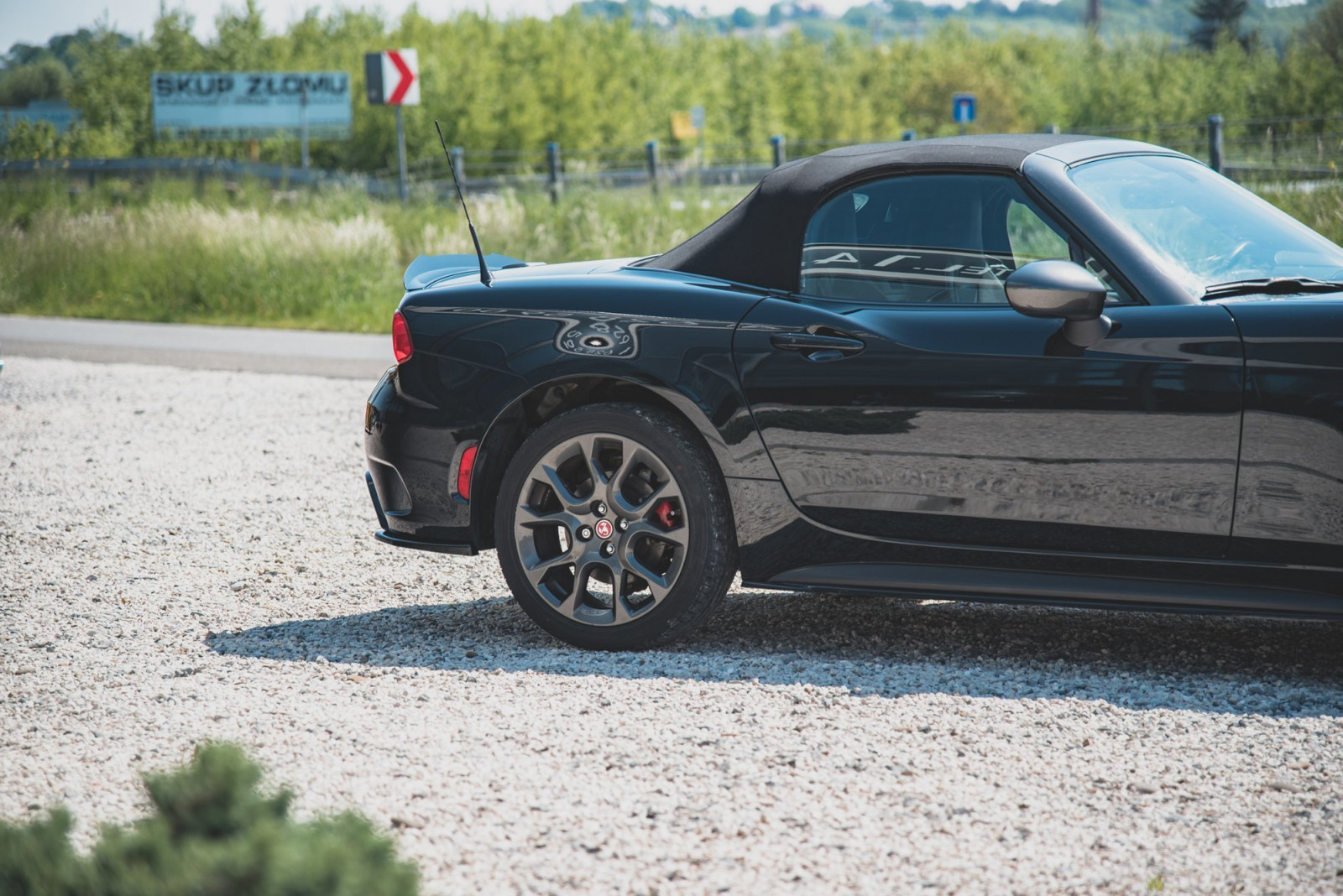 Splittery Tylne Boczne Fiat 124 Spider Abarth