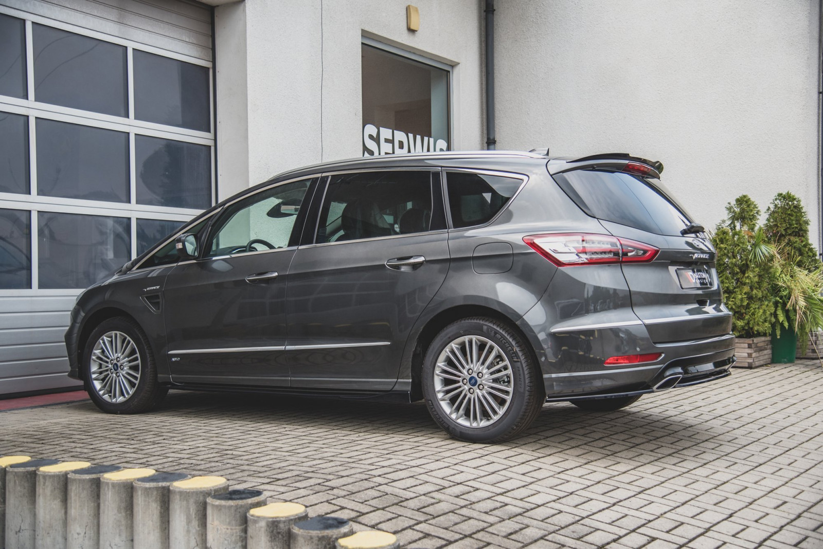 Przedłużenie Spoilera Ford S-Max Mk2 Facelift