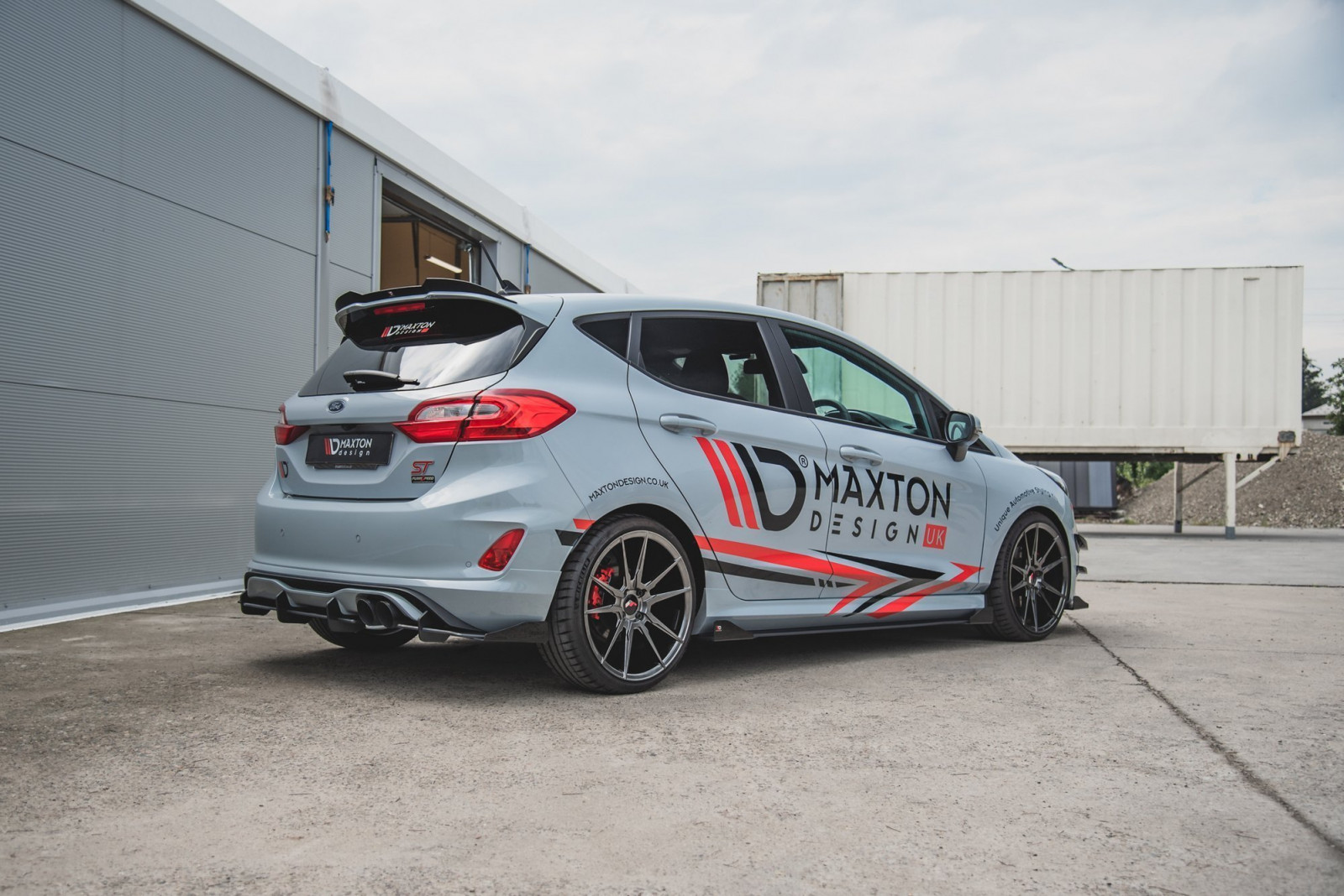 Dokładka Tylna Racing Durability + Flaps Ford Fiesta Mk8 ST 