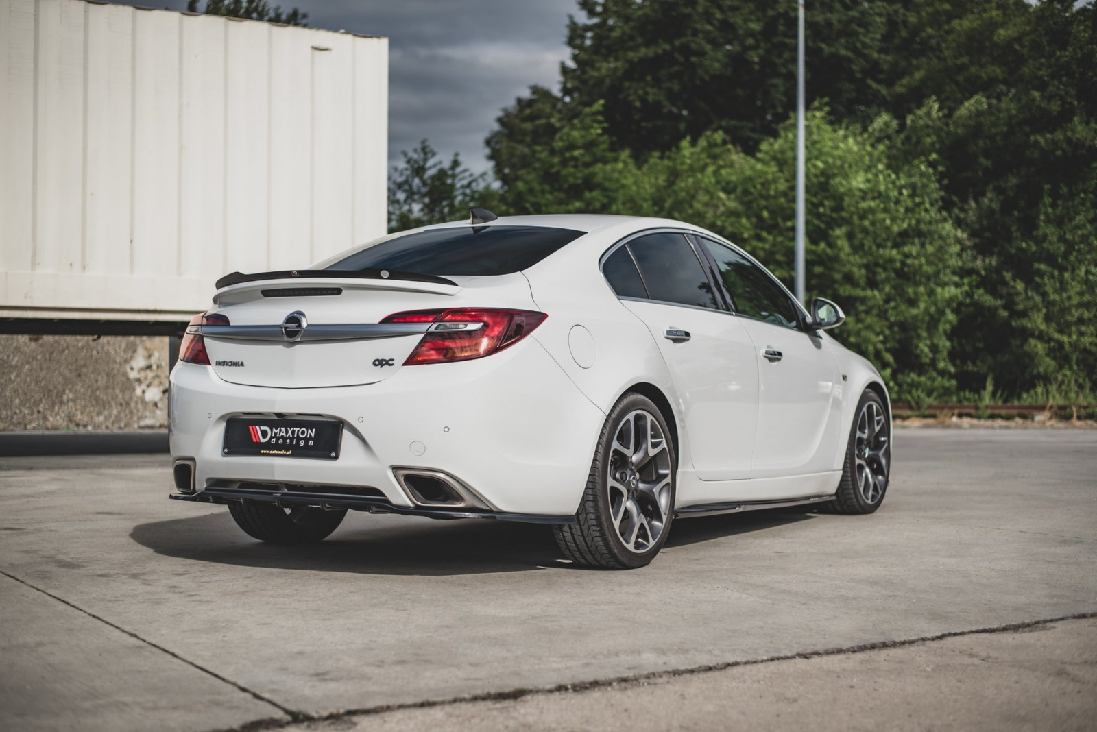 Splitter Tylny Środkowy (Z Dyfuzorem) Opel Insignia Mk. 1 OPC Facelift