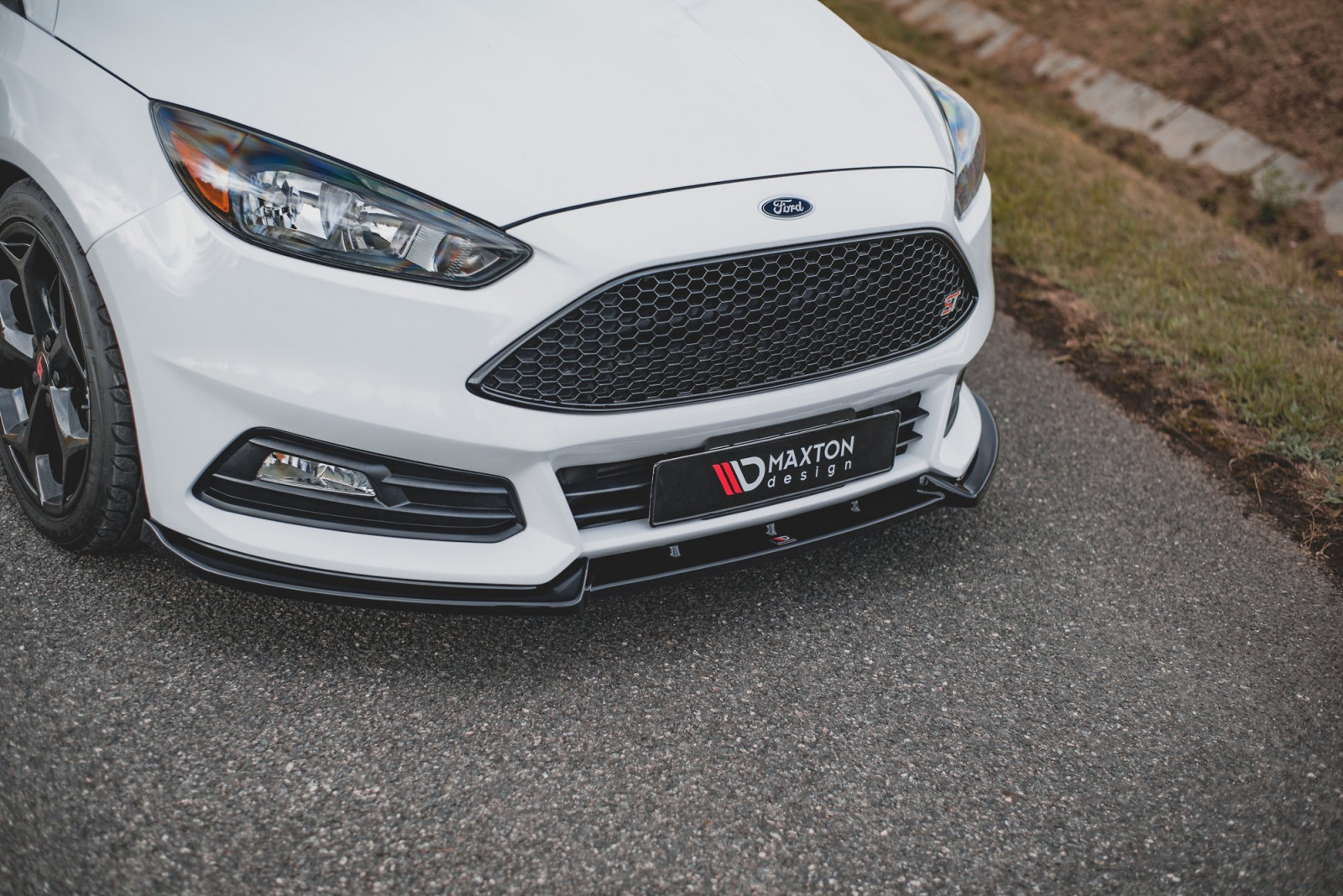 Splitter Przedni V.4 Ford Focus ST Mk3 Facelift