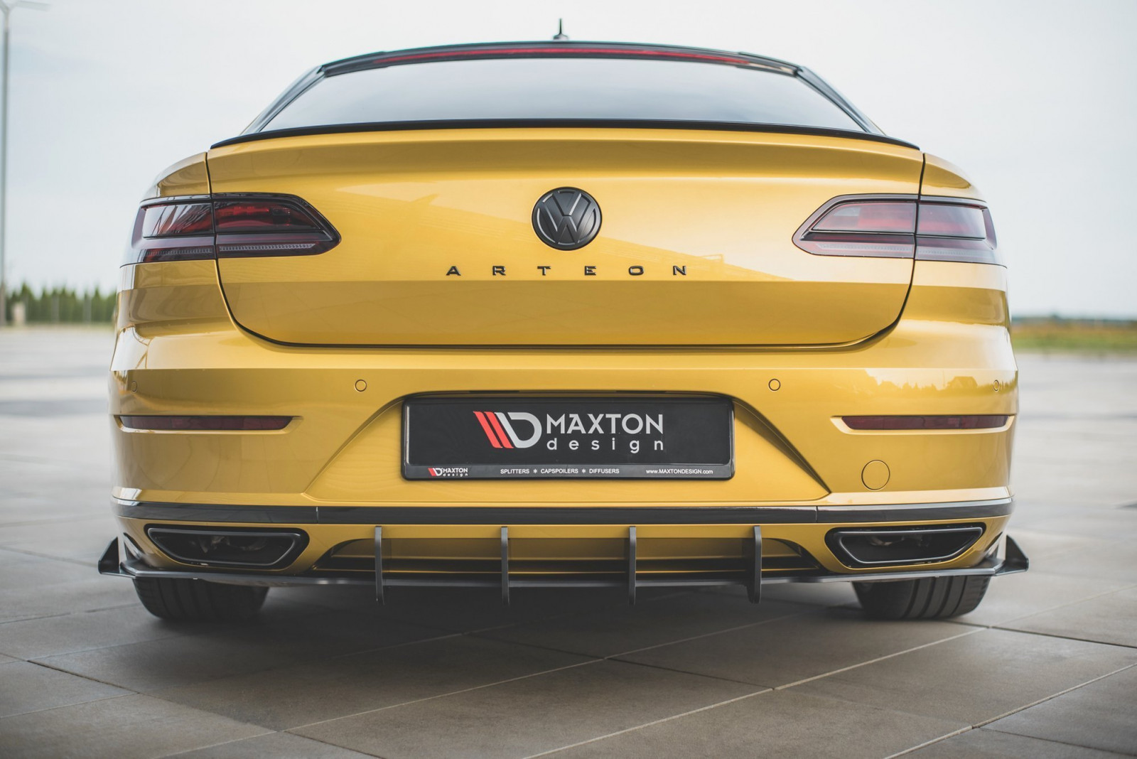 Dokładka Tylna Racing Durability + Flaps Volkswagen Arteon R-Line