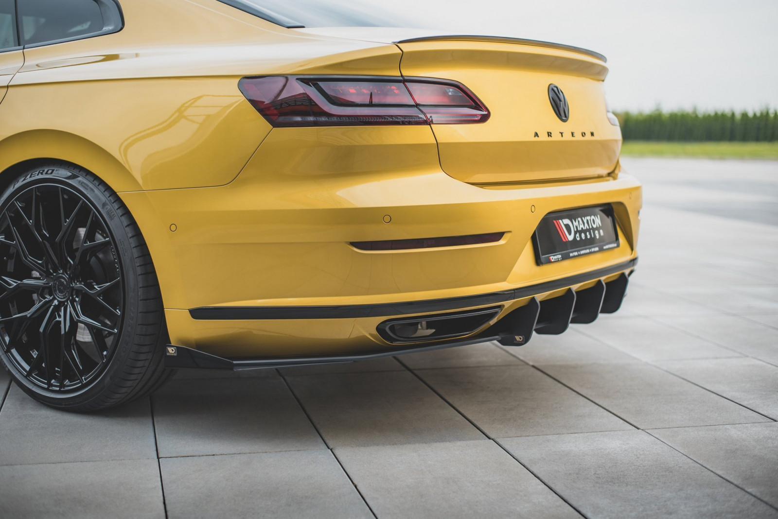 Dokładka Tylna Racing Durability + Flaps Volkswagen Arteon R-Line