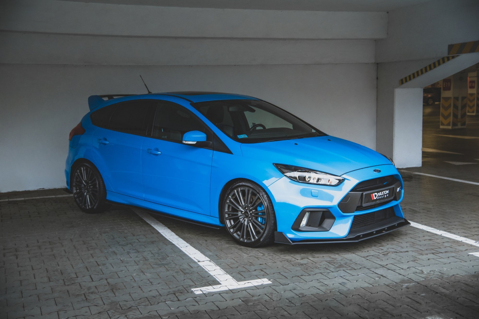 Dokładki progów Racing Durability Ford Focus RS Mk3