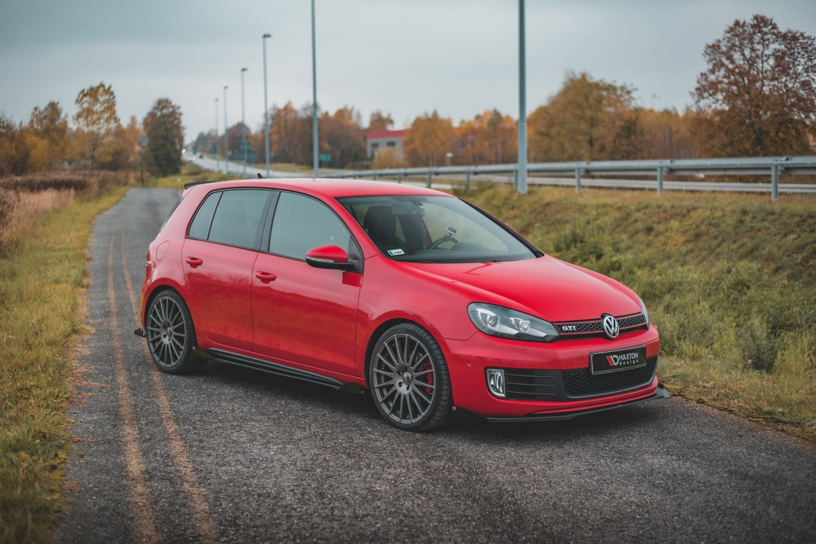 Dokładki progów Racing Durability + Flaps Volkswagen Golf GTI Mk6 