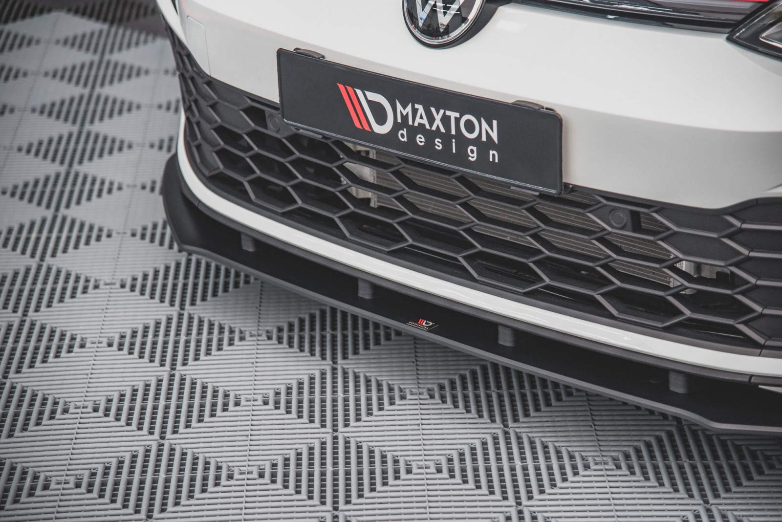 Splitter Przedni Racing Durability Volkswagen Golf 8 GTI