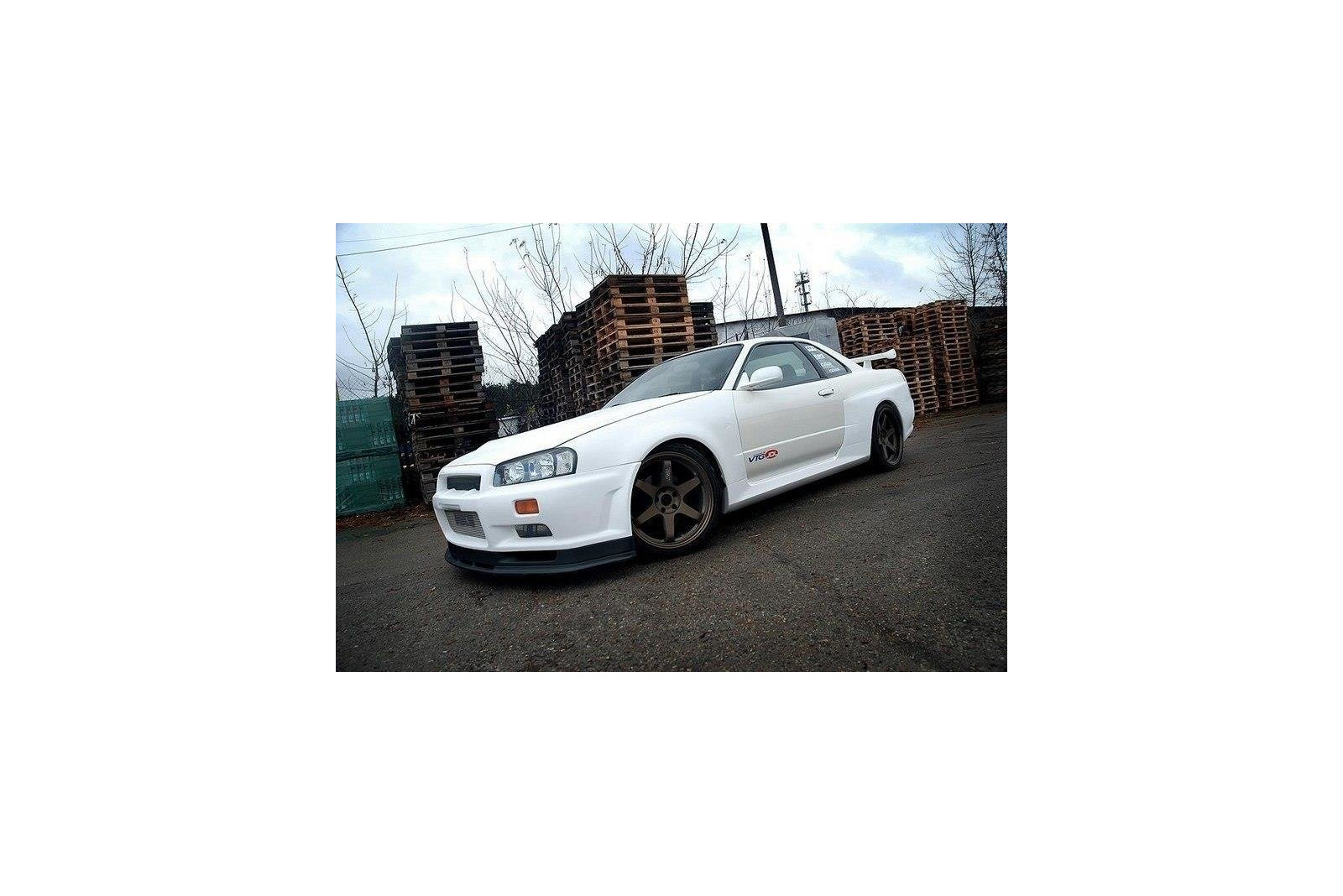 Poszerzenia Przednie Nissan Skyline R34 GTR (Zderzak 002299-1)