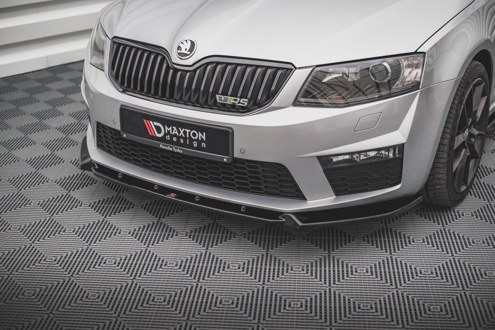 Splitter Przedni V.3 Skoda Octavia RS Mk3