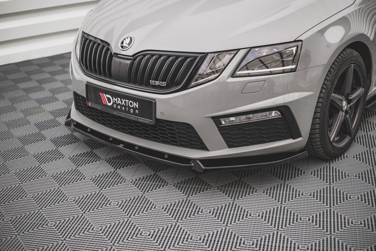 Splitter Przedni V.2 Skoda Octavia RS Mk3 Facelift