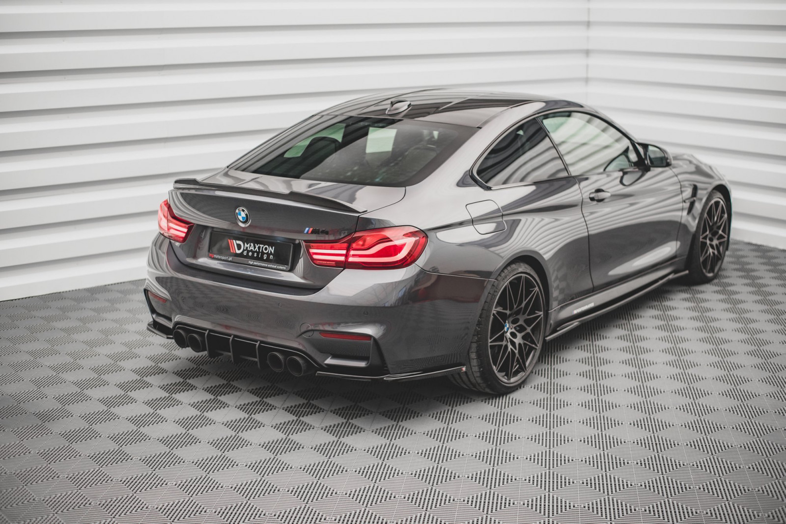 Splittery Tylne Boczne V.1 BMW M4 F82