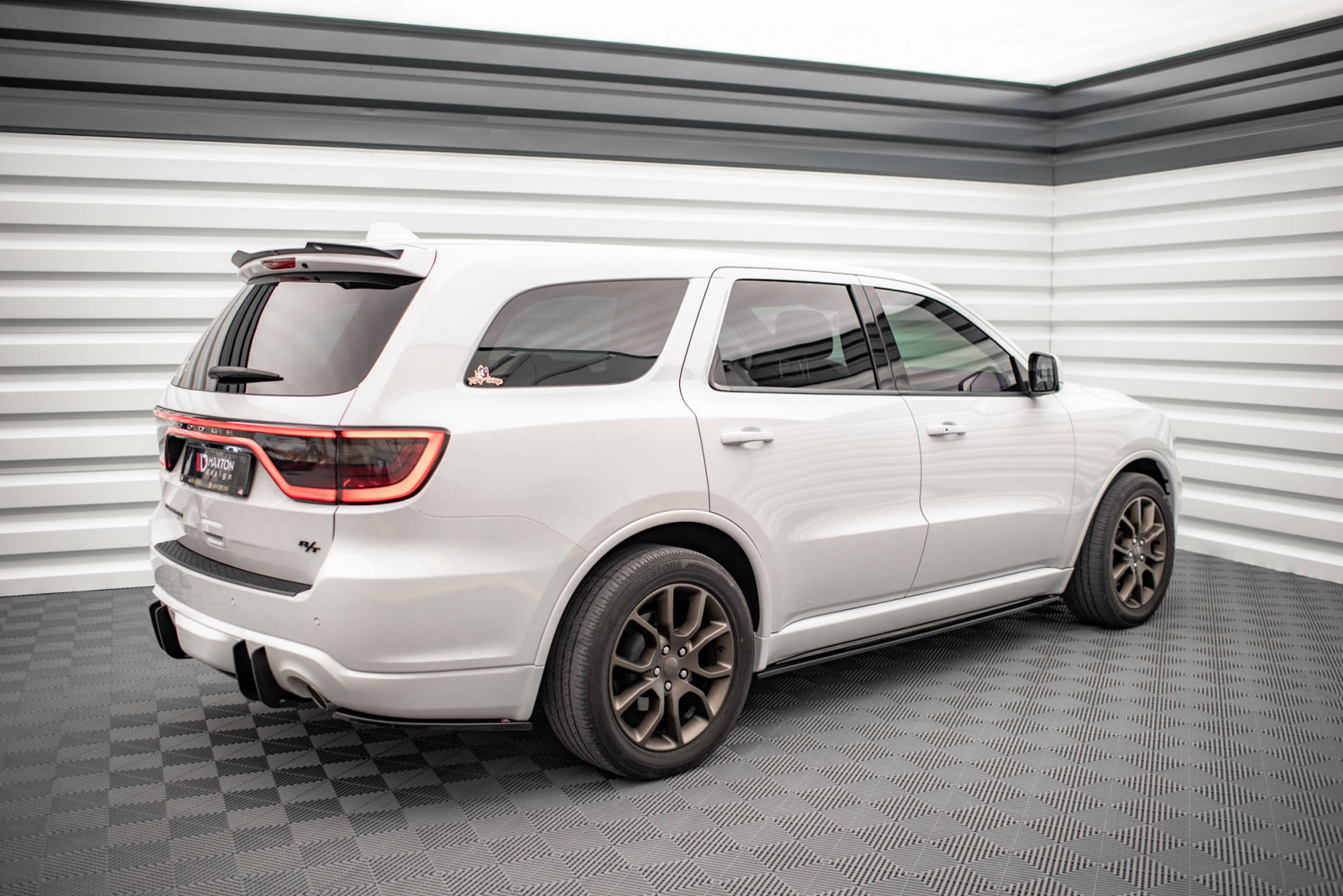 Splittery Tylne Boczne Dodge Durango RT Mk3