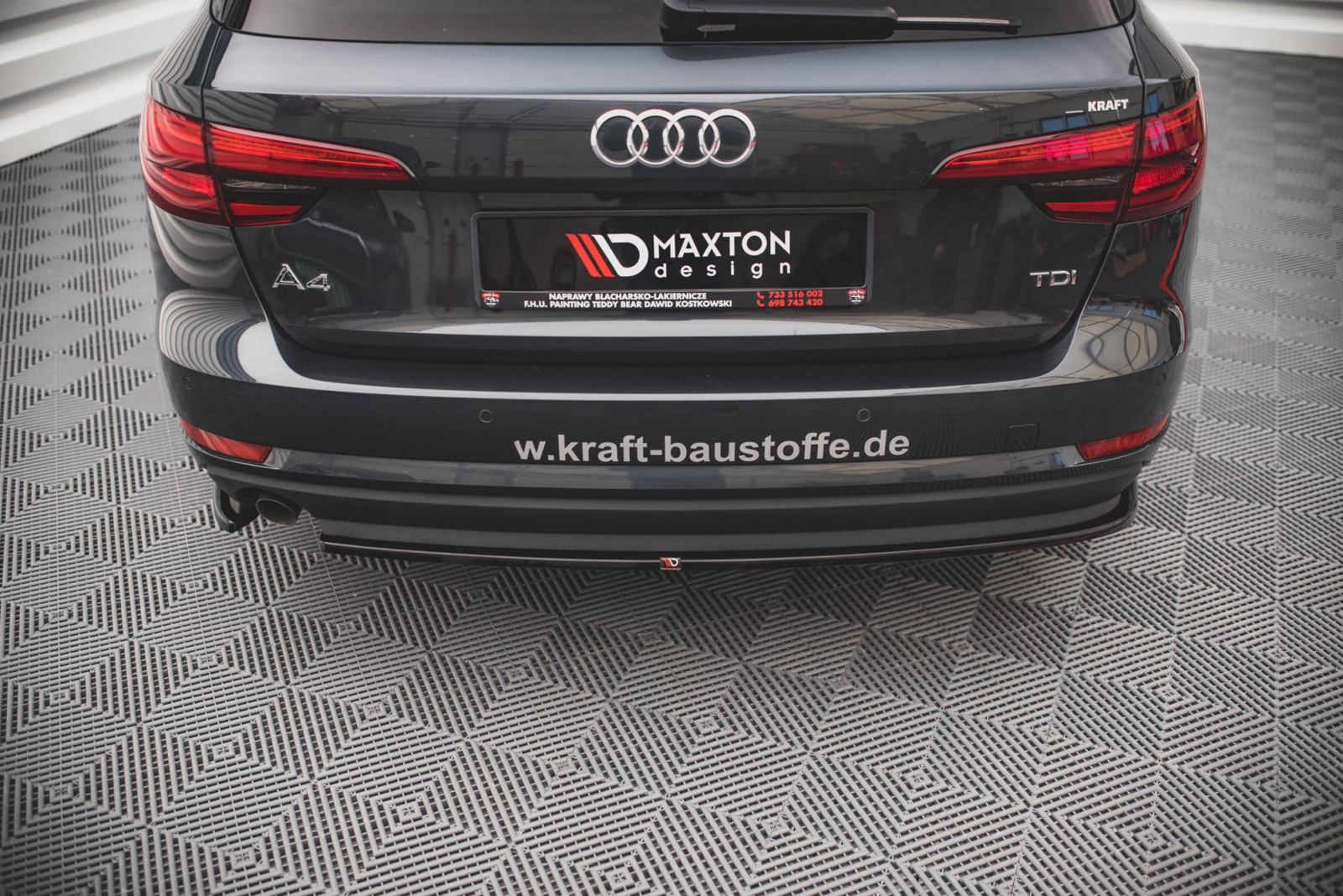 Splittery Tylne Boczne Audi A4 Avant B9