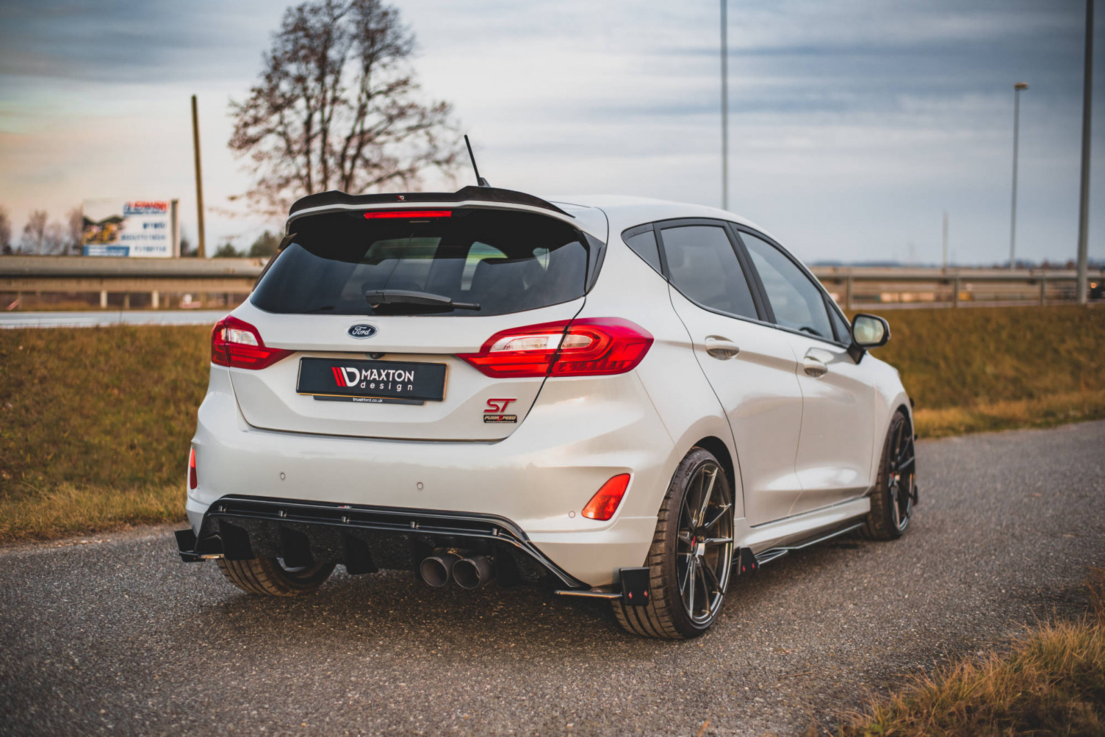 Splittery Tylne Boczne + Flaps V.4 Ford Fiesta ST Mk8