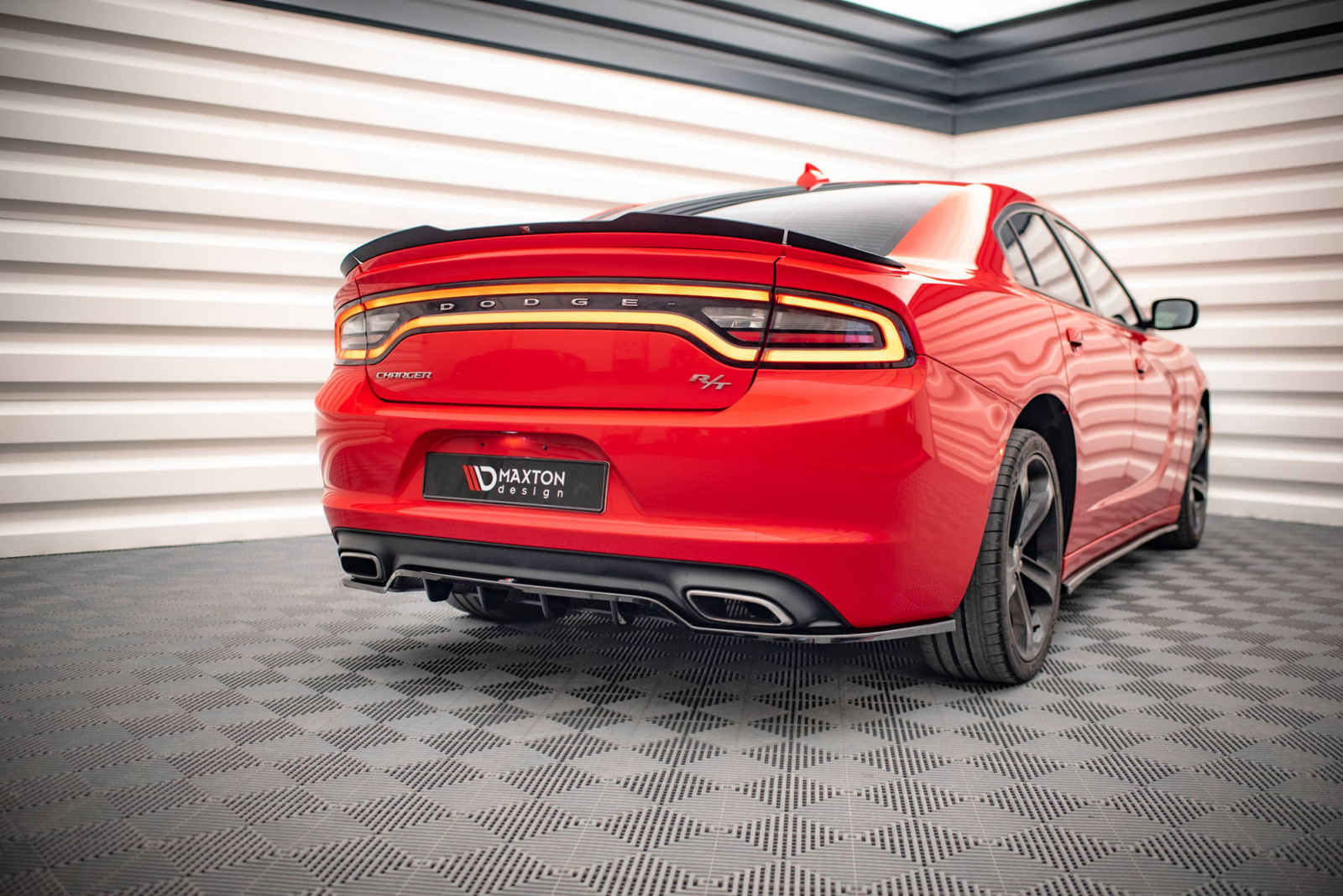 Splitter Tylny Środkowy (Z Dyfuzorem) Dodge Charger RT Mk7 Facelift