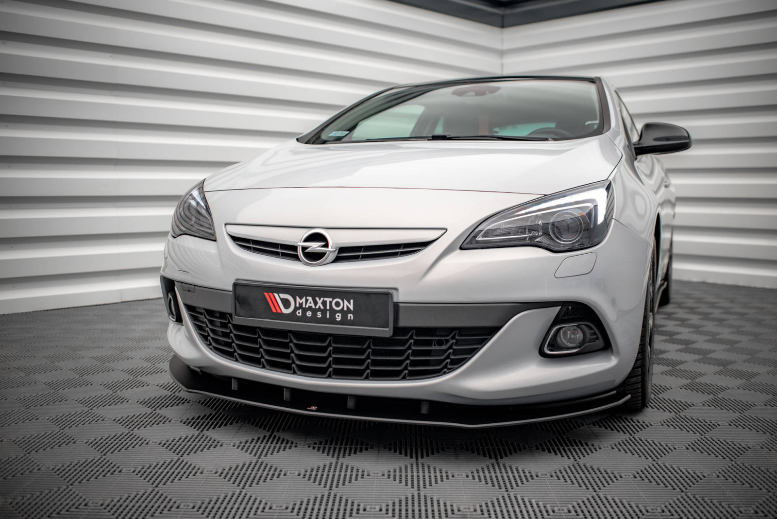 Splitter Przedni Street Pro Opel Astra GTC OPC-Line J