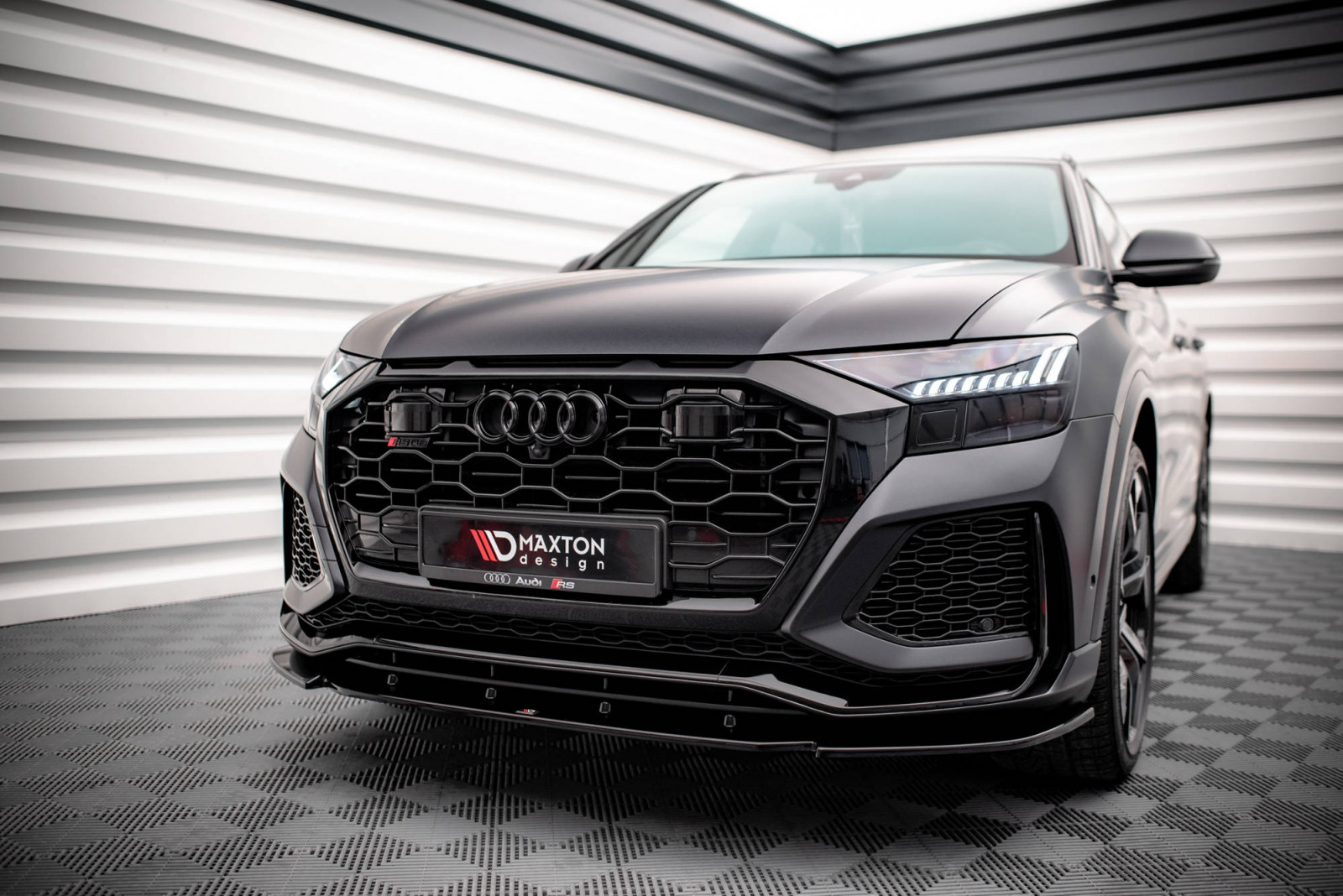 Splitter Przedni V.1 Audi RSQ8 Mk1