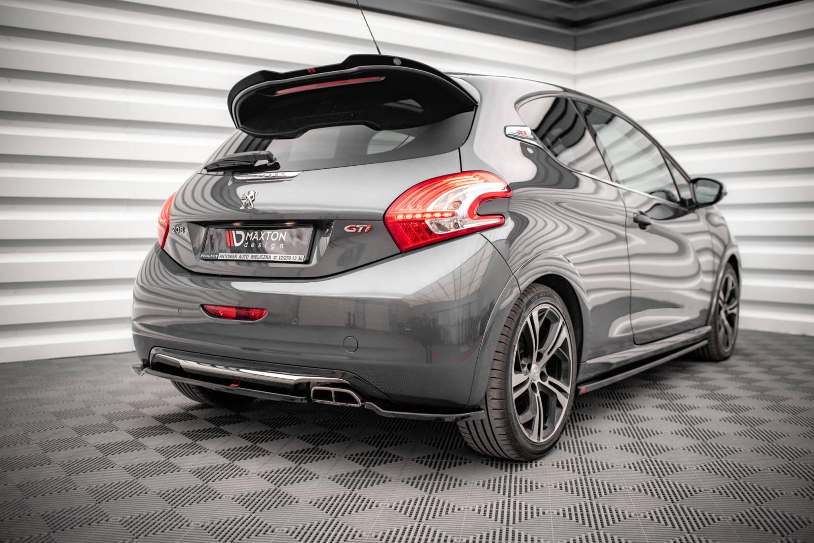 Splittery Tylne Boczne Peugeot 208 GTi Mk1