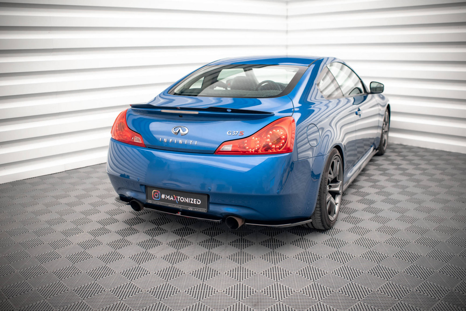 Splittery Tylne Boczne Infiniti G37 Coupe