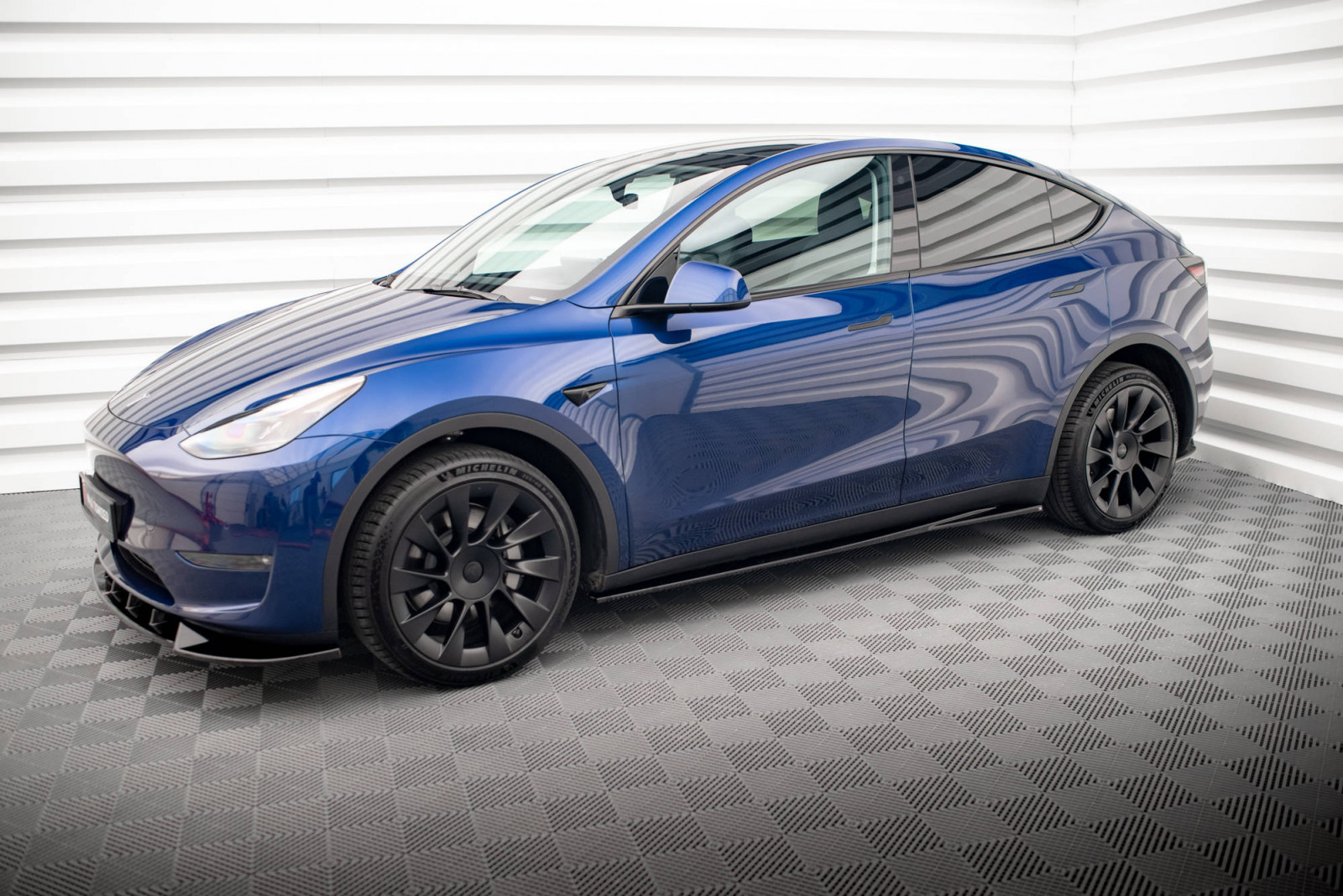 Dokładki Progów V.1 Tesla Model Y