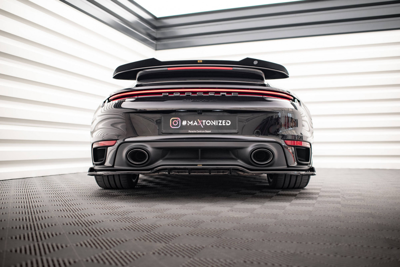 Splitter Tylny Środkowy (Z Dyfuzorem) Porsche 911 Turbo S 992