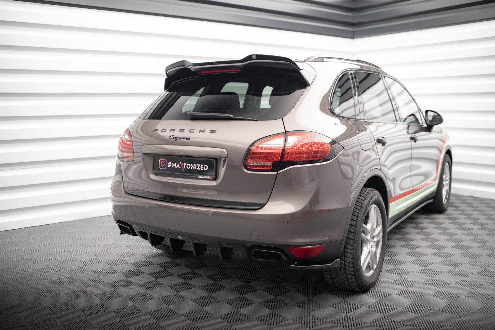 Przedłużenie Spoilera Porsche Cayenne Mk2