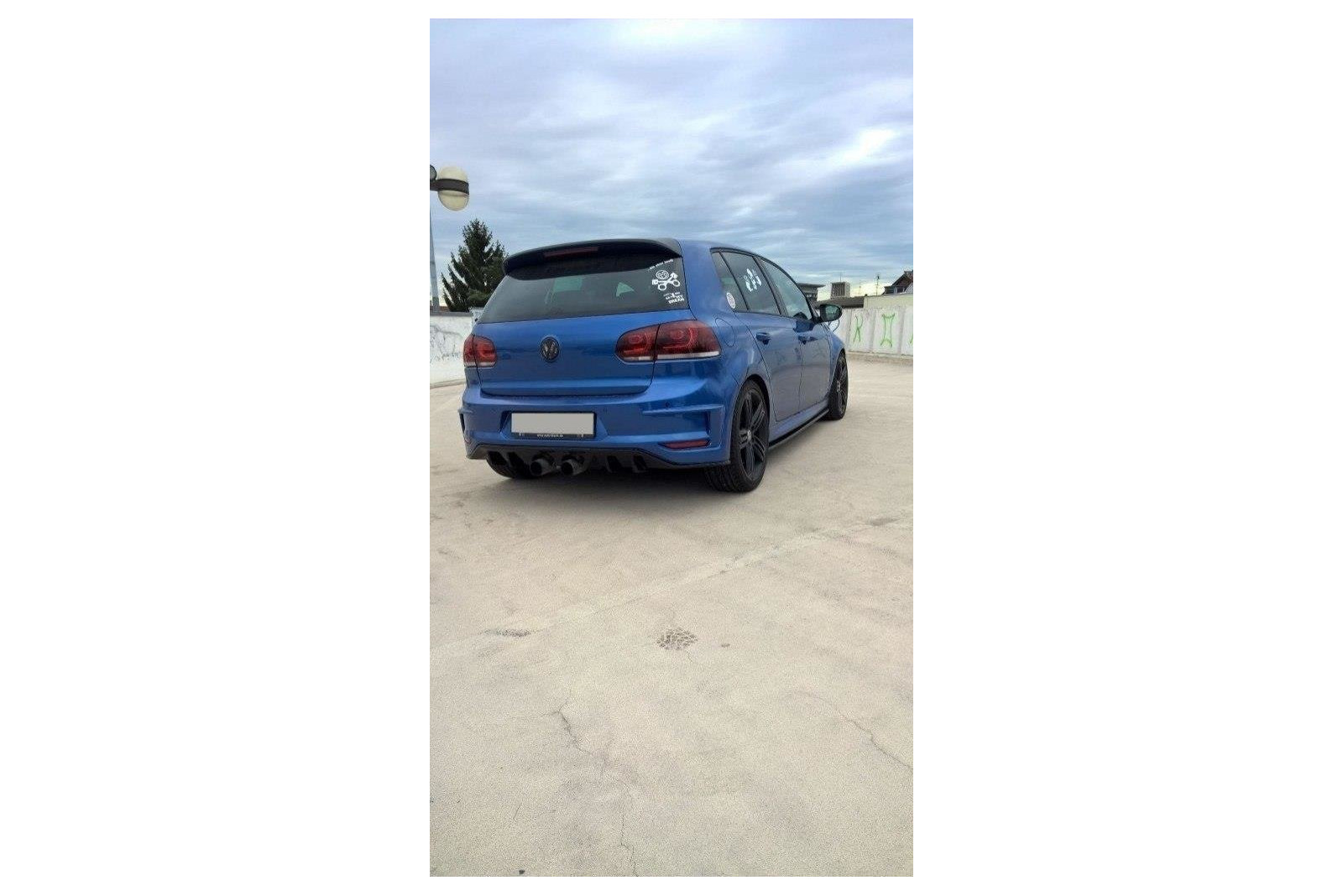 Zderzak Tylny Volkswagen Golf 6 (R400 Look)