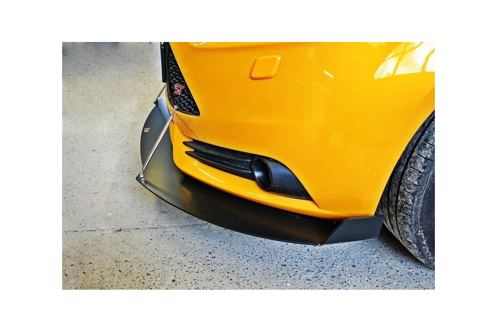 Splitter Przedni Racing V.2 Ford Focus ST Mk3