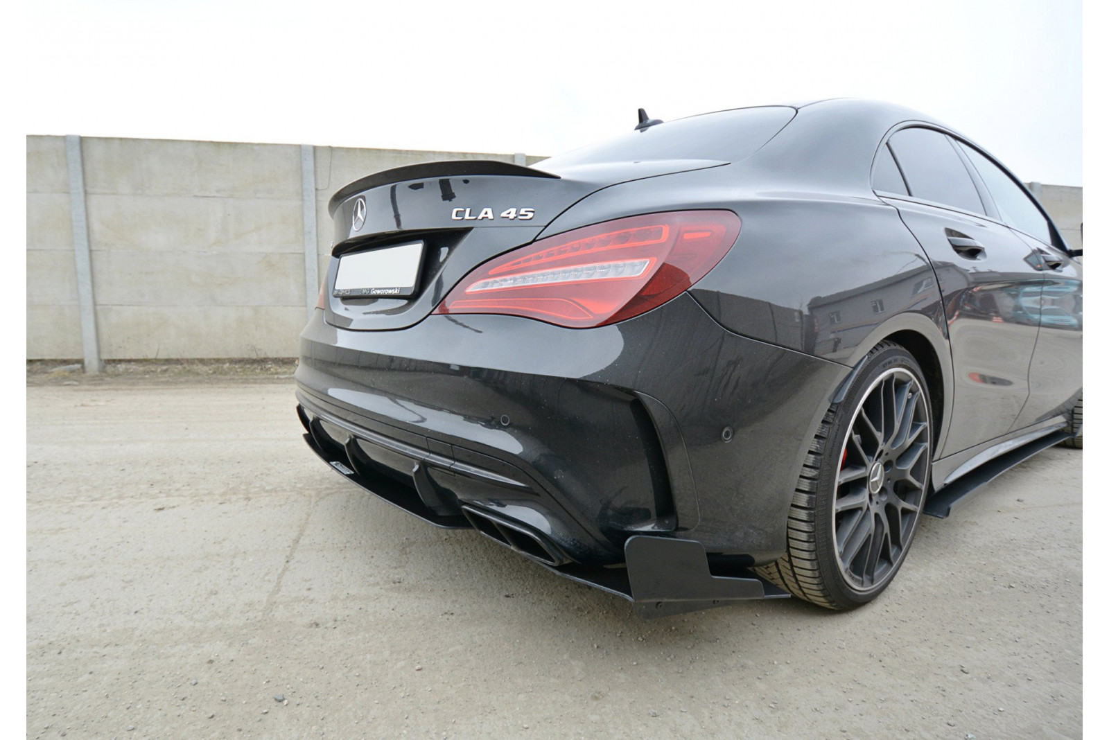 Splittery Tylne Boczne Racing Mercedes CLA A45 AMG C117 Facelift 