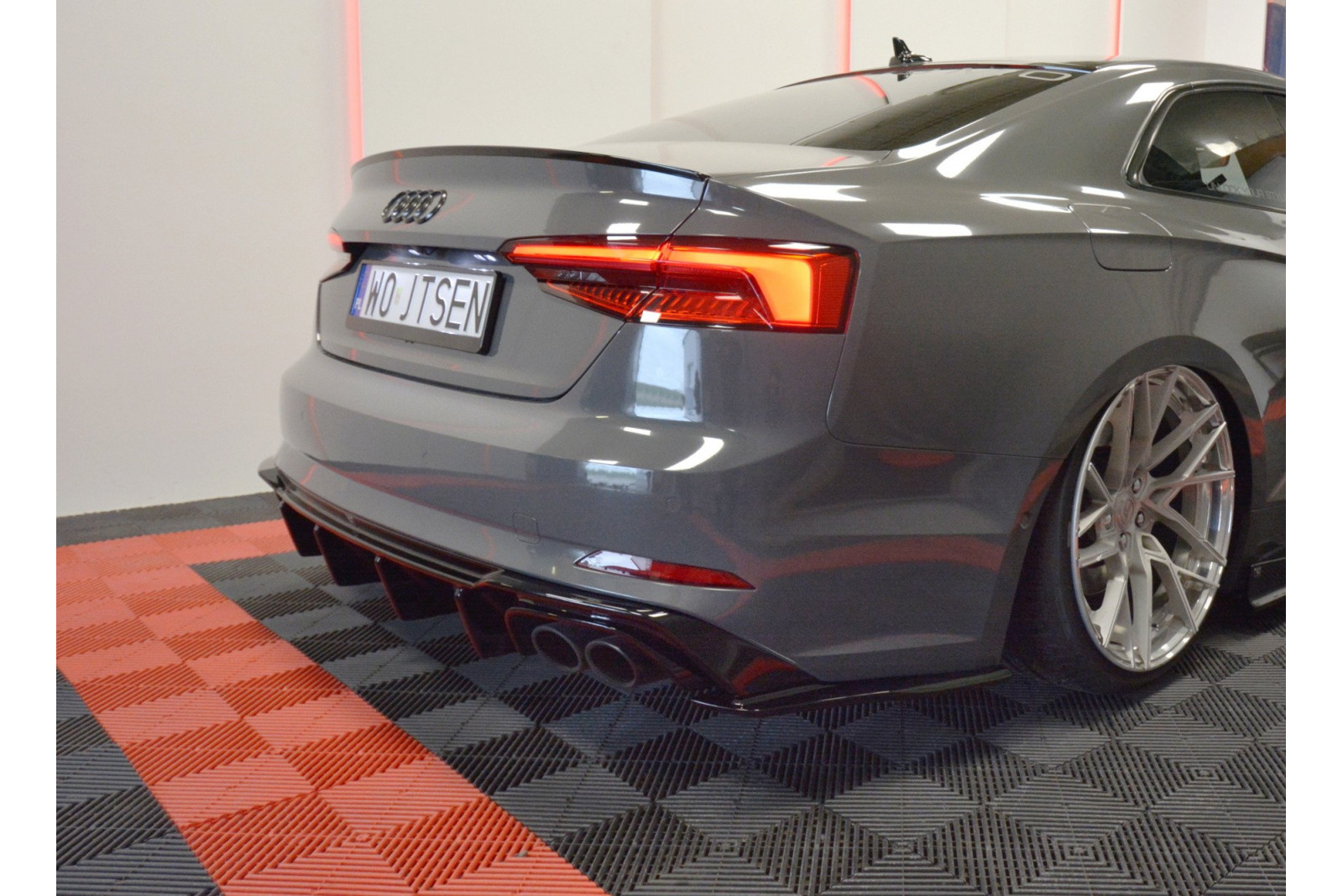 Splittery Tylne Boczne Audi S5 F5 Coupe