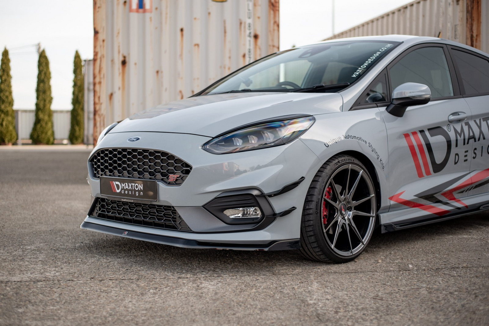 Canards(owiewki przedniego zderzaka) V.2 Ford Fiesta Mk8 ST / ST-Line 