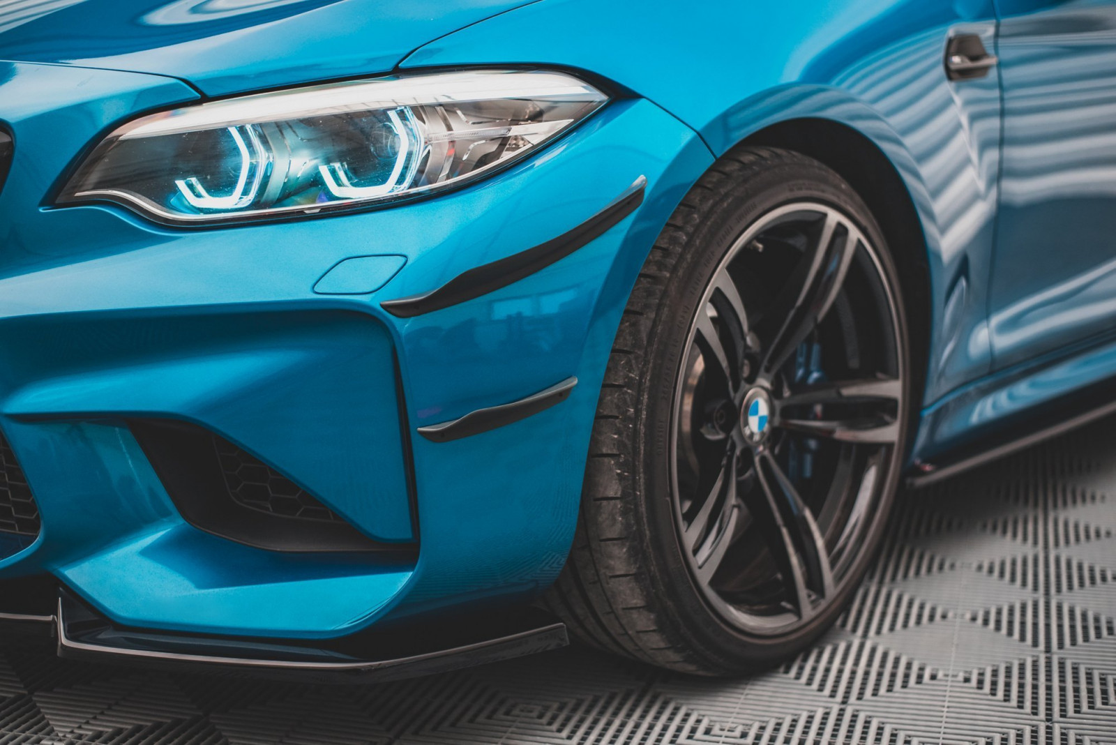 Canards(owiewki przedniego zderzaka) BMW M2 F87