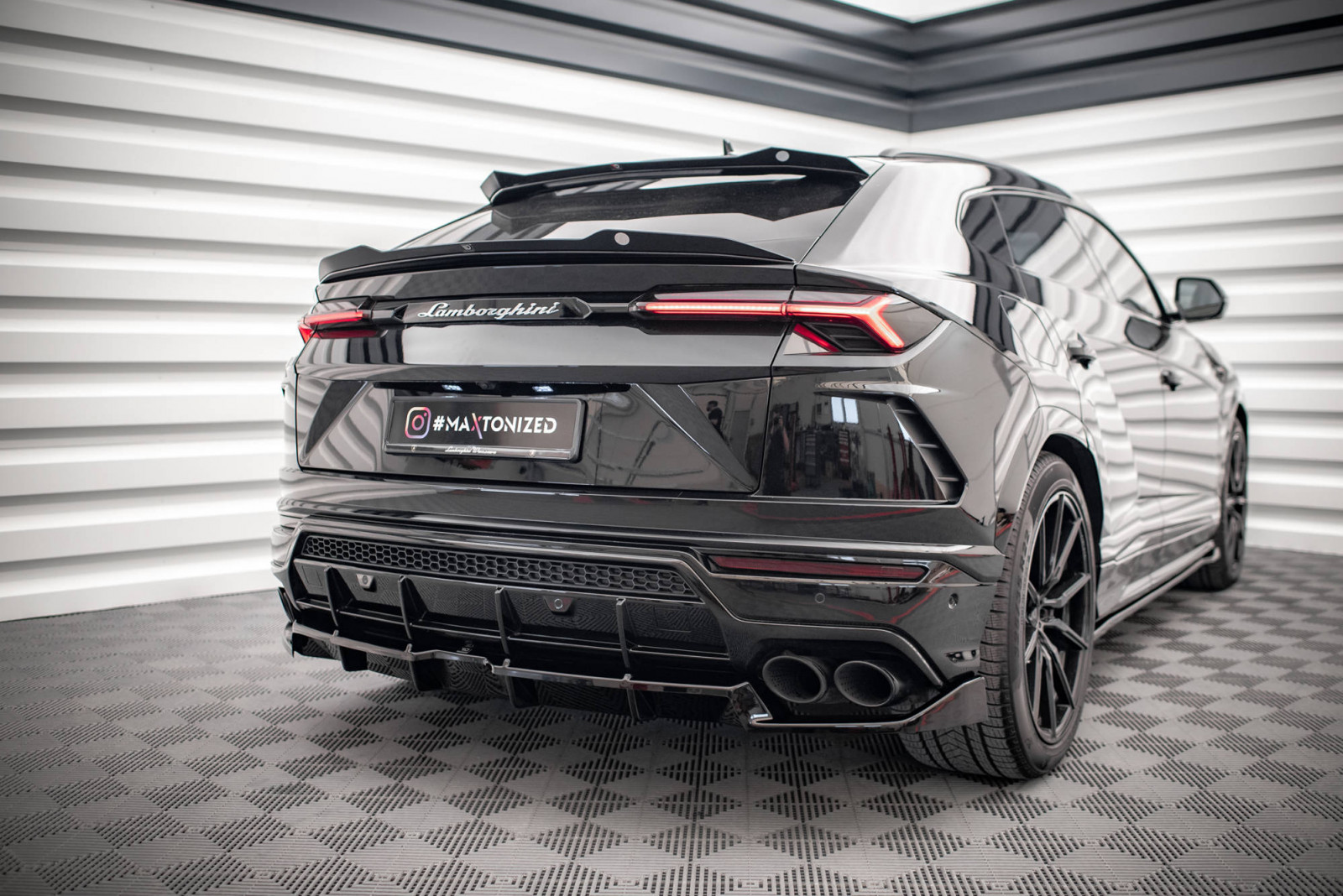 Górne Przedłużenie Spoilera Lamborghini Urus Mk1