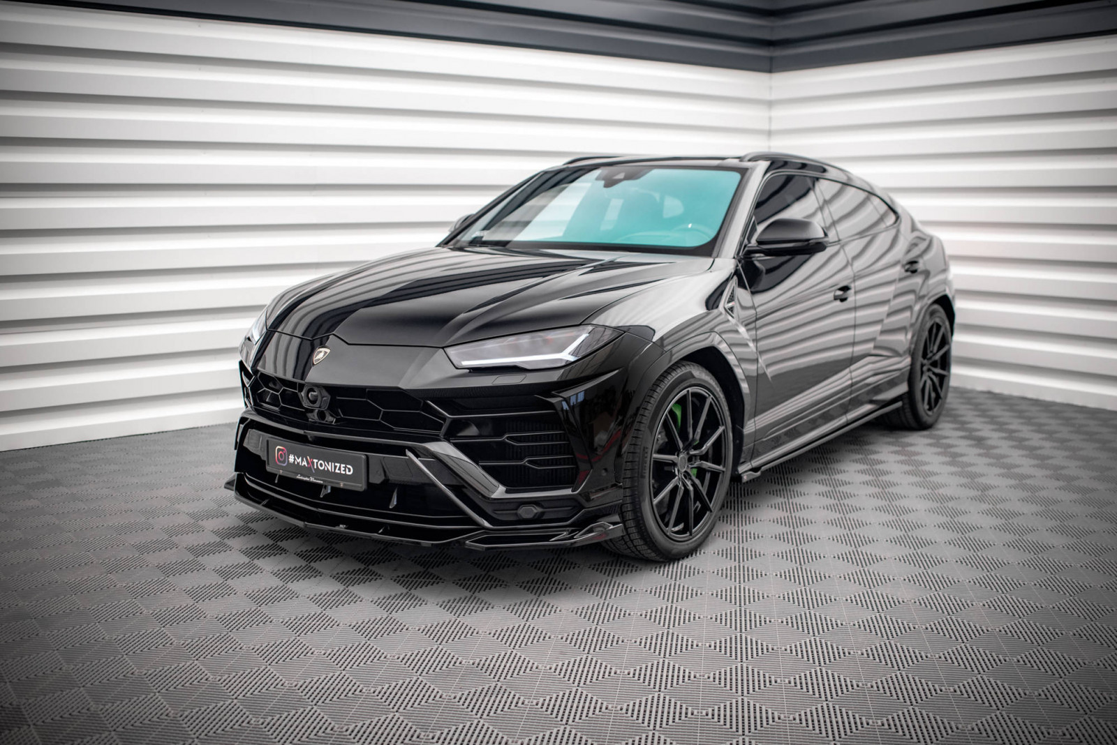 Splitter Przedni V.3 Lamborghini Urus Mk1