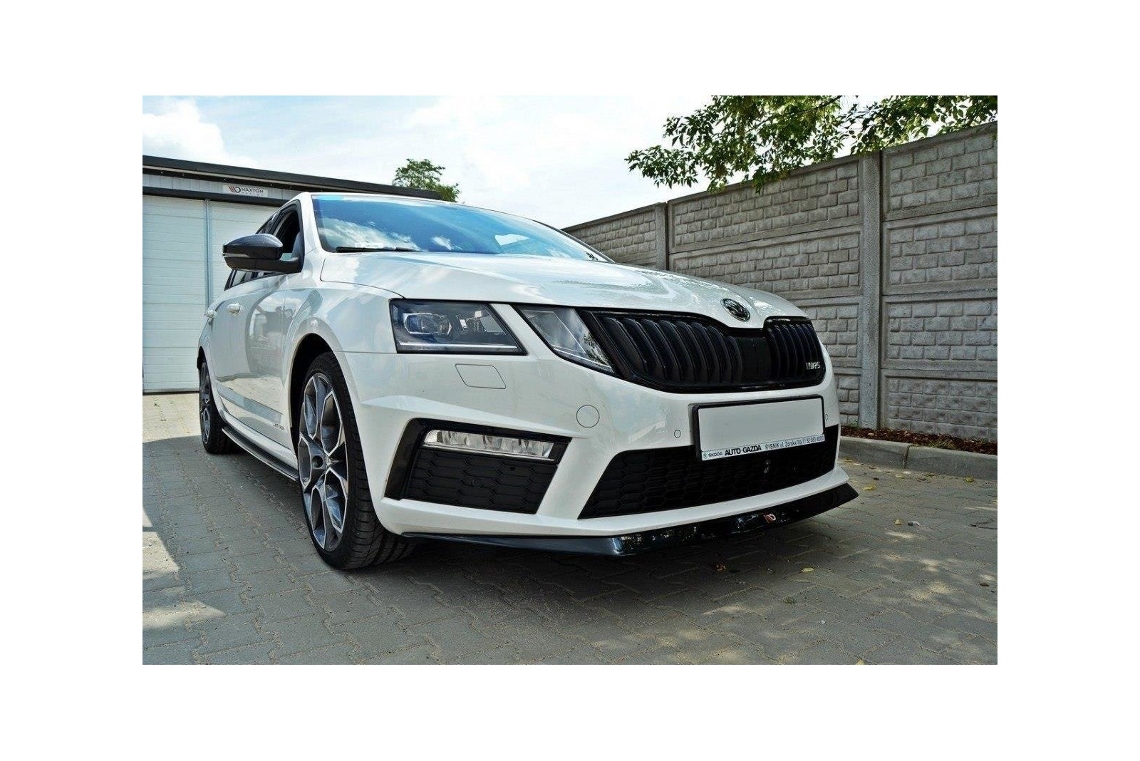 Splitter Przedni V.2 Skoda Octavia RS Mk3