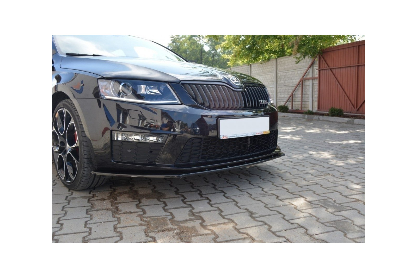 Splitter Przedni V.1 Skoda Octavia RS Mk3